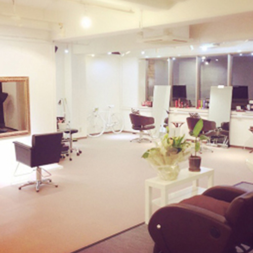 hair space SOUTH MON