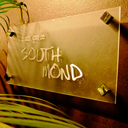 hair space SOUTH MOND